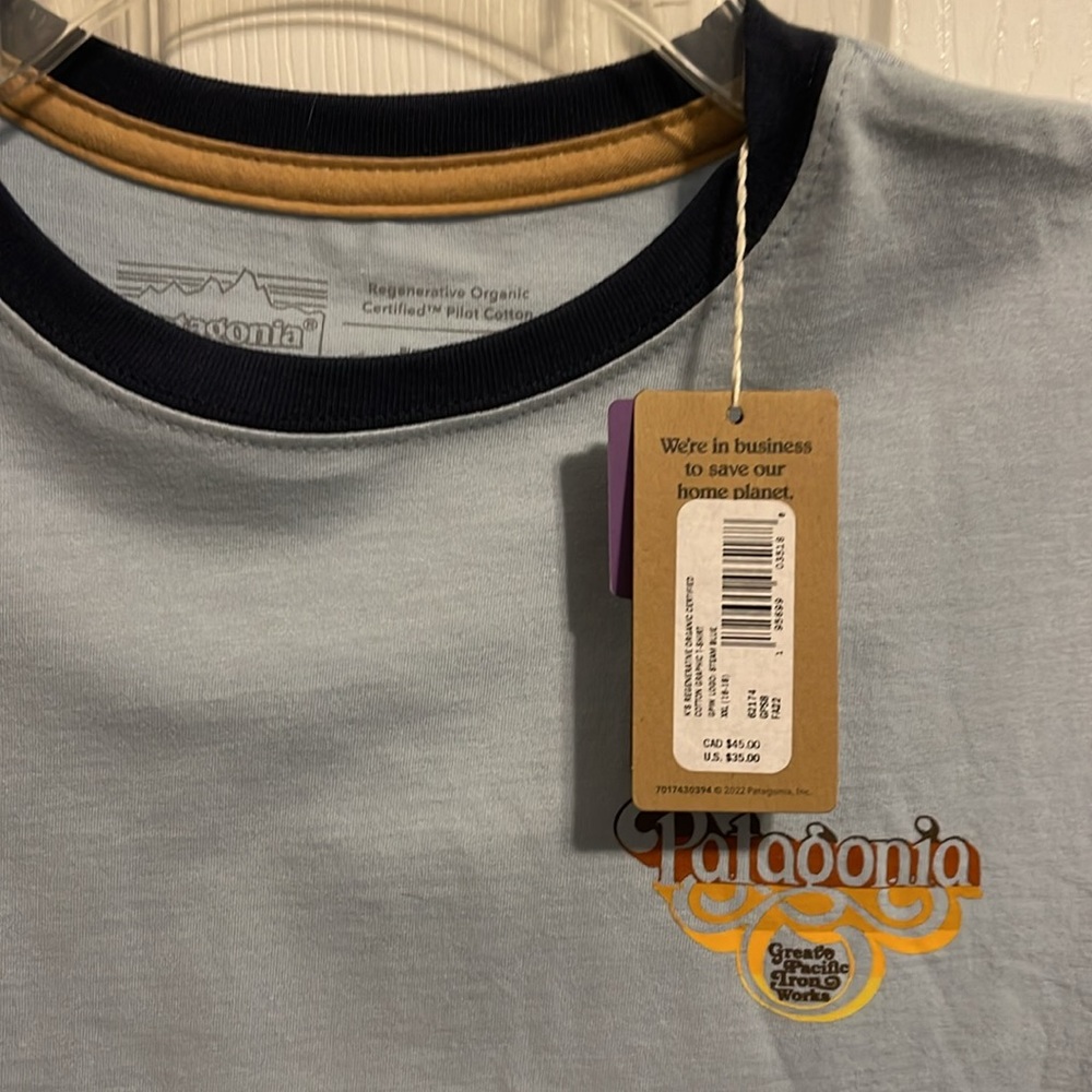 NWT Patagonia boys, regenerative, organic certification, cotton graphic T-shirt. - Picture 6 of 6